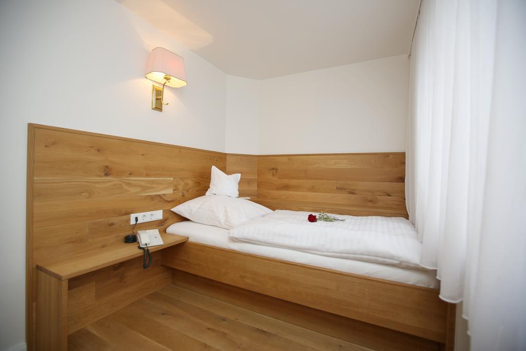 Hotel am Peterstor Montabaur Kamer foto