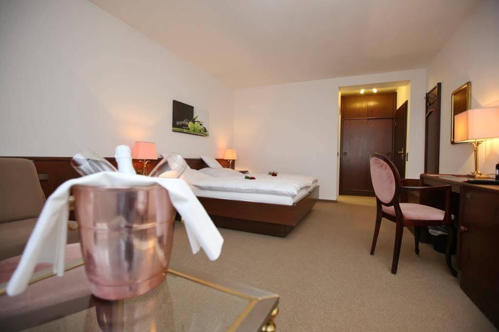 Hotel am Peterstor Montabaur Buitenkant foto